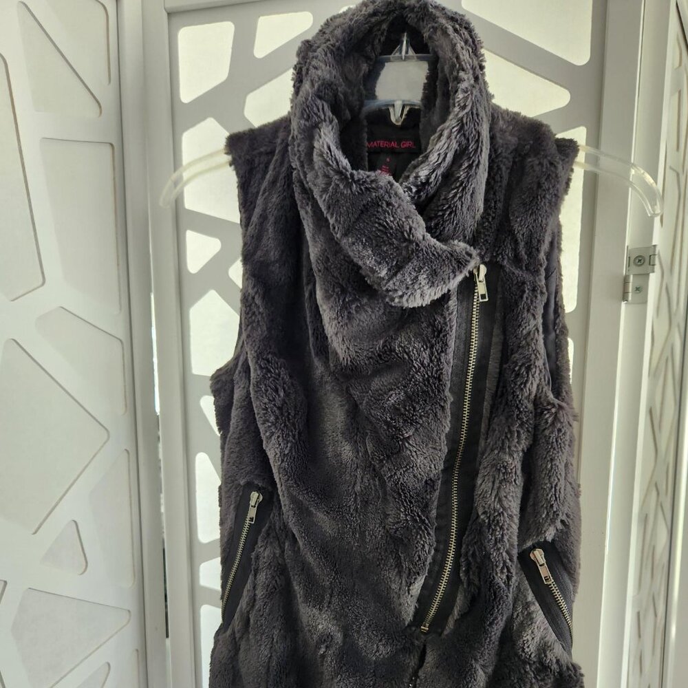 Faux Fur Vest - Dark Grey Beautiful Large Collar - Picture 9 of 10